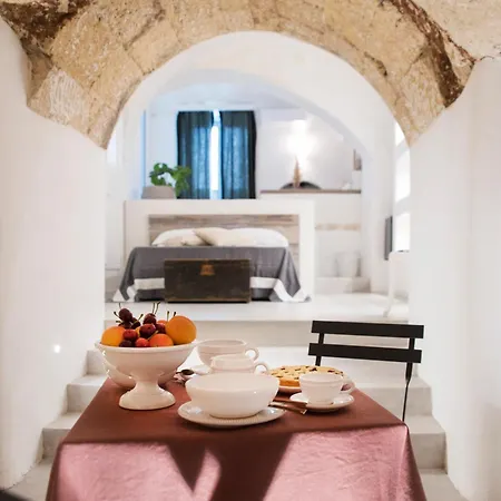 Bed & Breakfast B.23 *