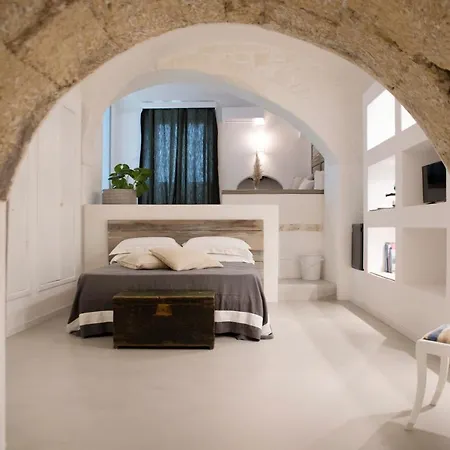 B.23 Bed & Breakfast *